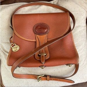 Authentic Vintage Dooney & Bourke crossbody bag